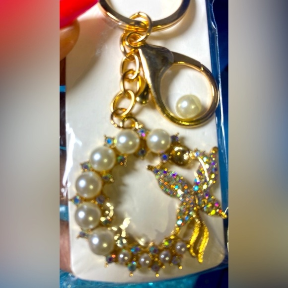 Faux Pearl & Rhinestone Butterfly Keychain, NIP - Picture 1 of 2